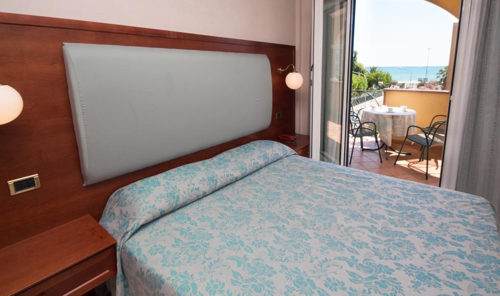 Hotel Costazzurra 葛伦坦马勒 外观 照片